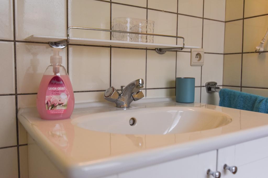 Apartamento Quai De Rome Lieja Habitación foto
